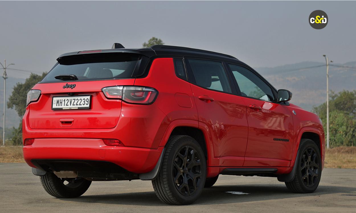 Jeep Comapss quartar glass