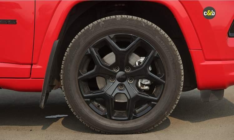 Jeep Comapss wheel