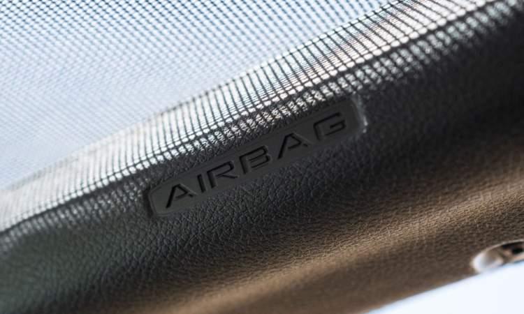 Jeep wrangler unlimited airbag