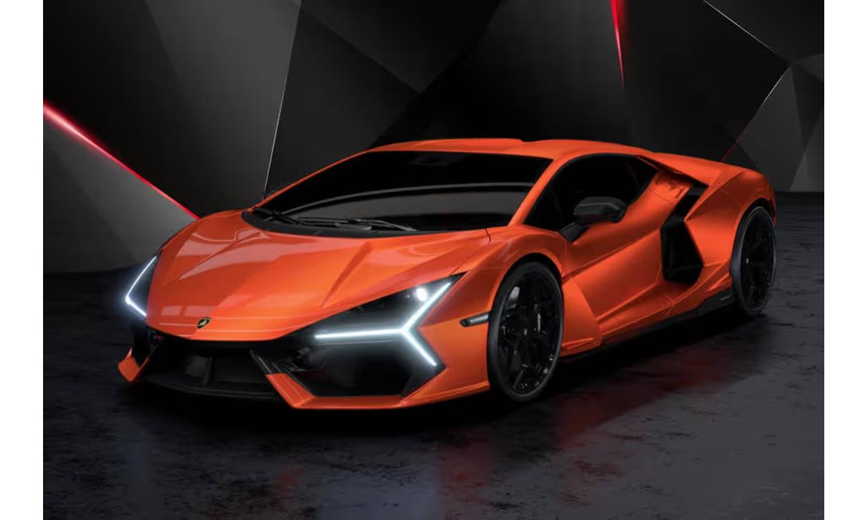 Lamborghini Revuelto Style