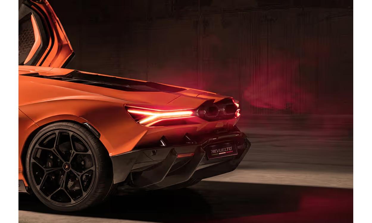 Lamborghini Revuelto Taillight