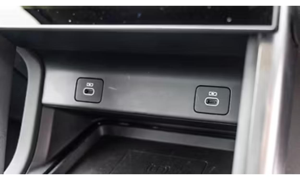 Discovery Sport Interior Usb Port Aux Power Socket Wireless Charging