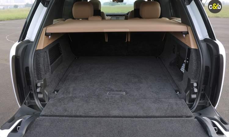 Land Rover Range Rover Bootspace