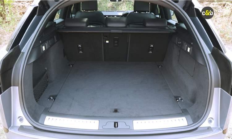 Range Rover Velar Bootspace