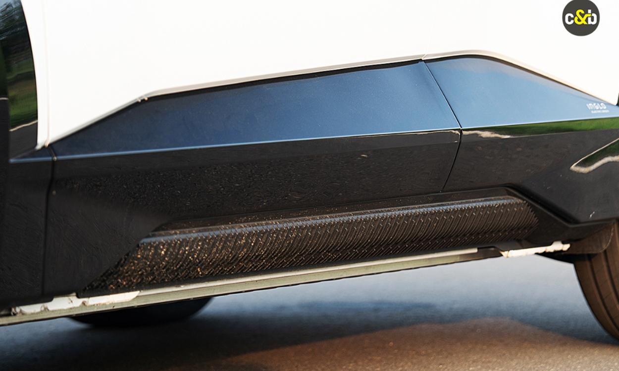 Mahindra Be 6 Footrest Whitw