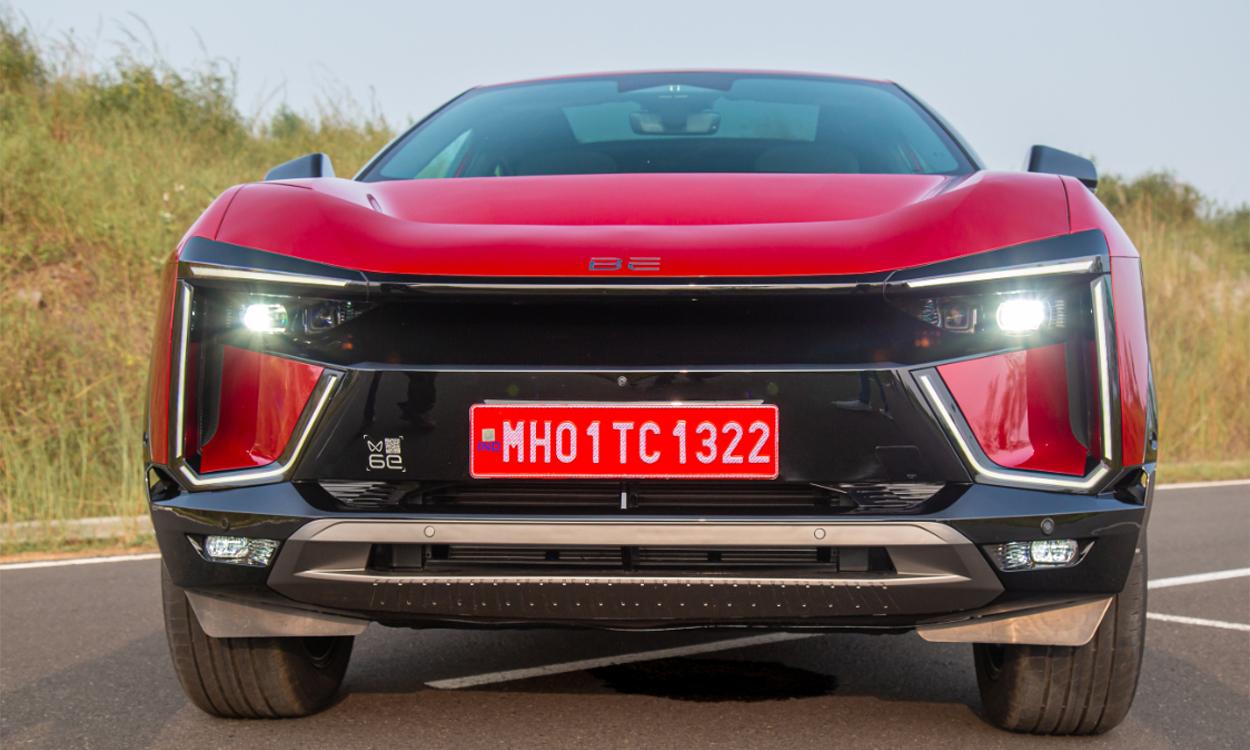 Mahindra Be 6 Head Light