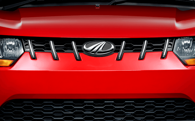 Aggressive Front Grille with Chrome Inserts