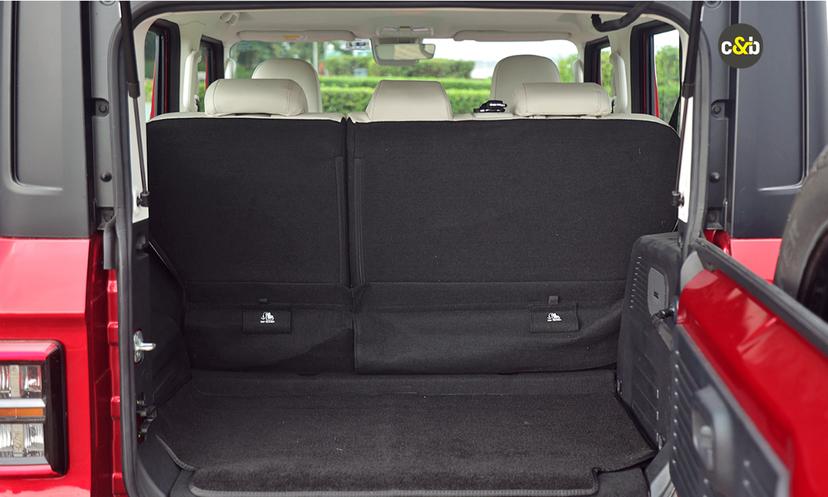 Mahindra Thar Roxx Bootspace