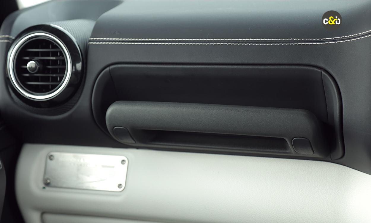 Mahindra Thar Roxx Front Handle