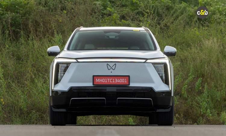 Mahindra Xev 9s Frontview
