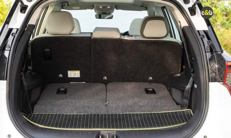 Mahindra Xev 9s Bootspace