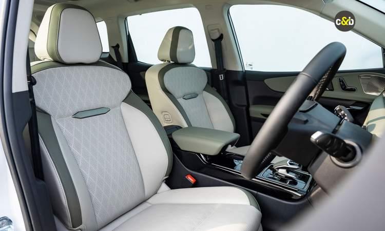 Mahindra Xev 9s Front Seats