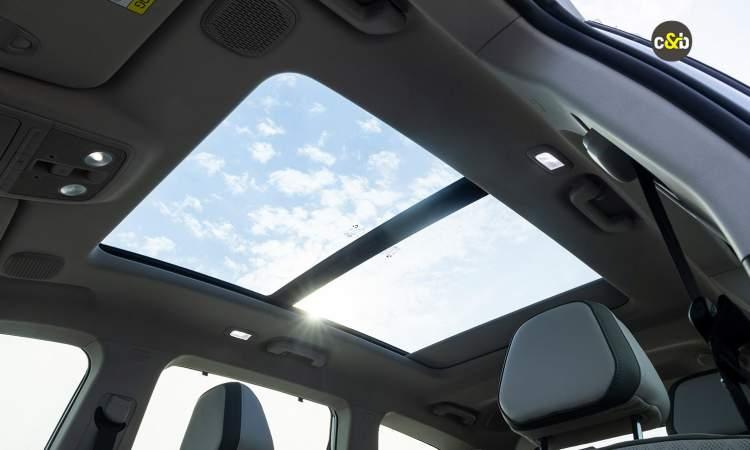 Mahindra Xev 9s Sunroof