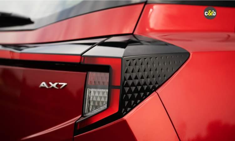 Mahindra 3xo Taillight