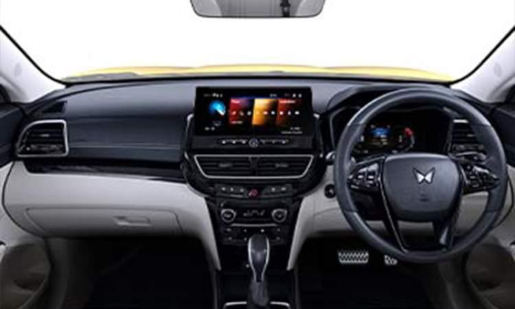 Twin HD Infotainment & Fully Digital Cluster