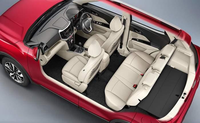 Luxurious space for 3 passengers in 2nd row