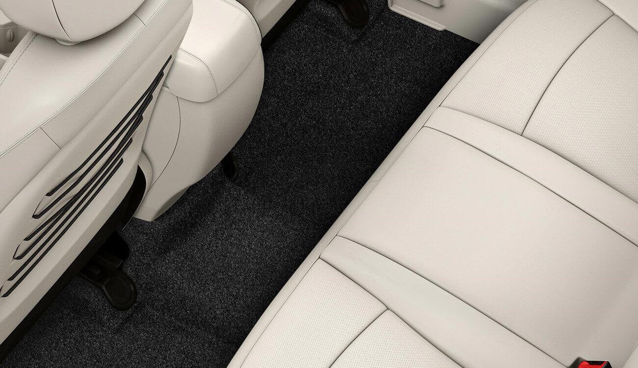 Mahindra Xuv300 Flat Floop In_2nd Row