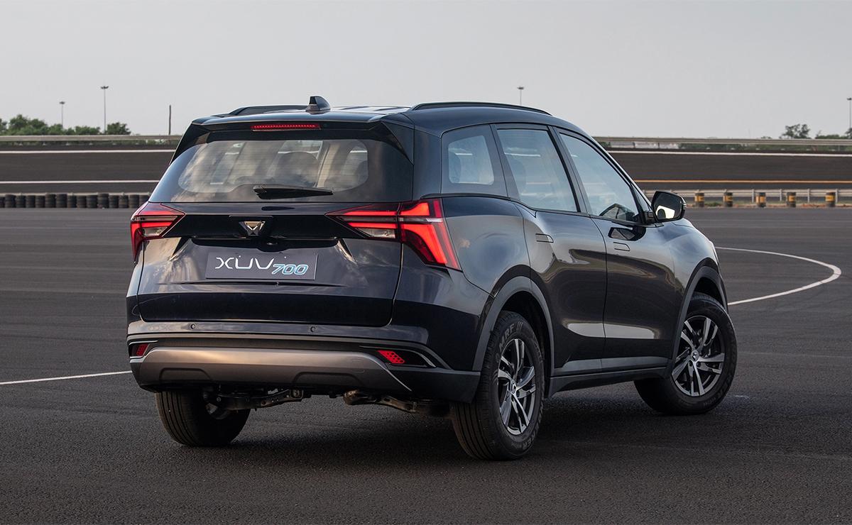 Mahindra xuv 700 rearview