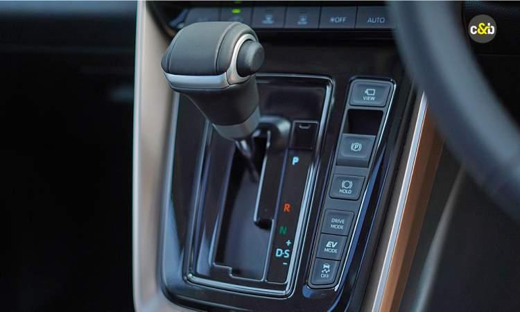 Maruti Suzuki Invicto Gear