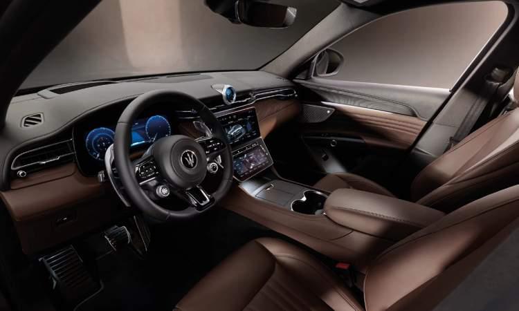 Maserati grecale gt interni vista lato guida