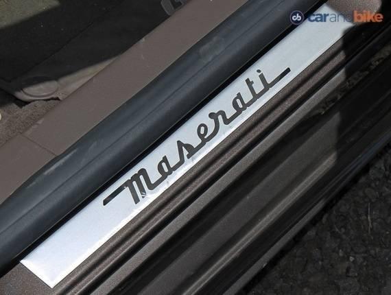 Maserati Quattroporte Door Amblem