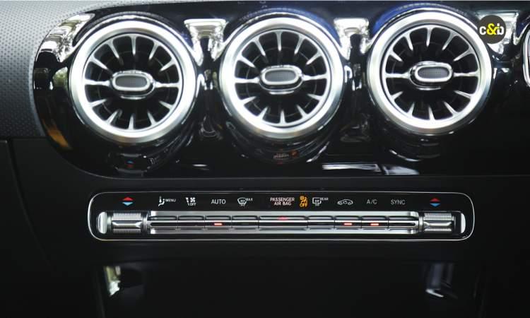 Mercedes Amg A45s Fearures