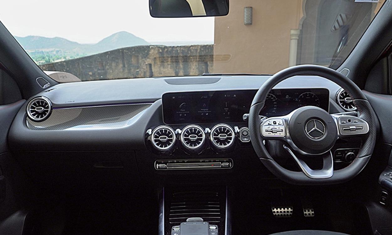 Mercedes Amg Gla 35 Dashboard