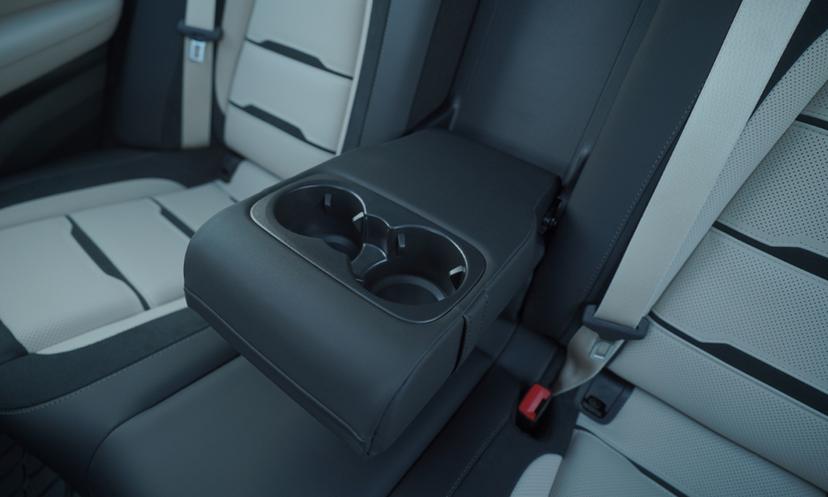 Mercedes Amg Gle 53 Cupholder