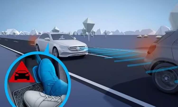 Mercedes Benz Eqa Equipment Safety Comfort Active Brake Assist