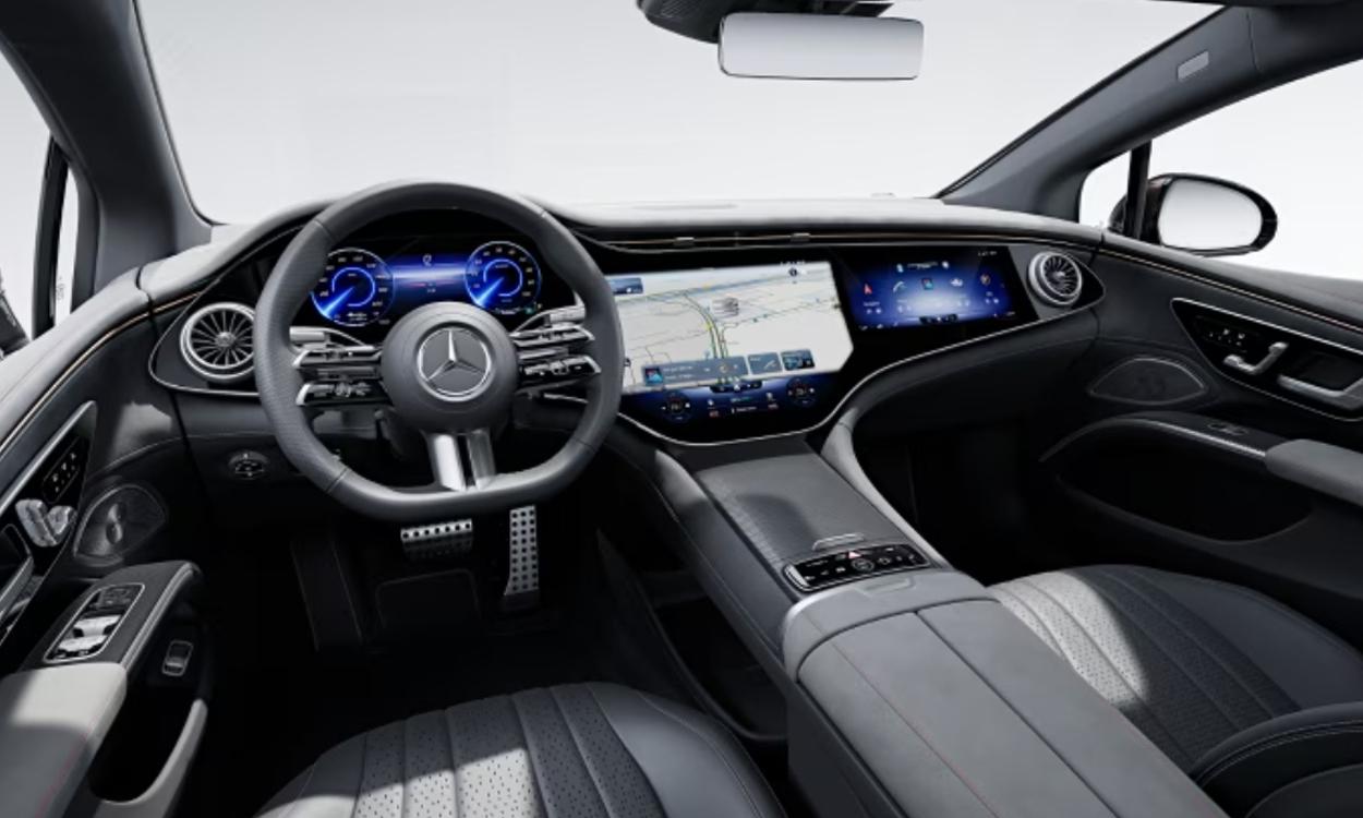 2025 Eqs Suv Interior