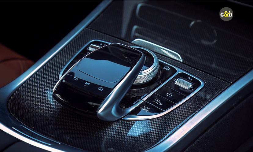 Mercedes Benz G400d Gear