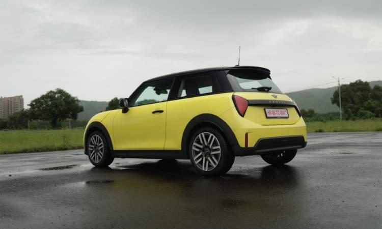 Mini Cooper S Quartar Glass