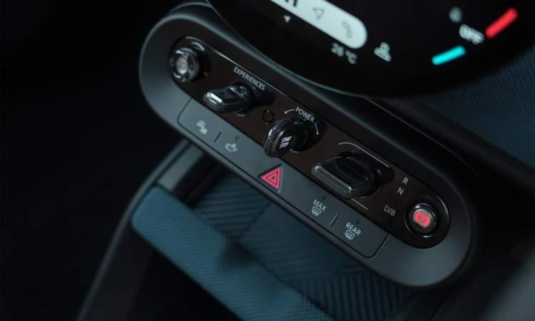 Mini Countryman Features