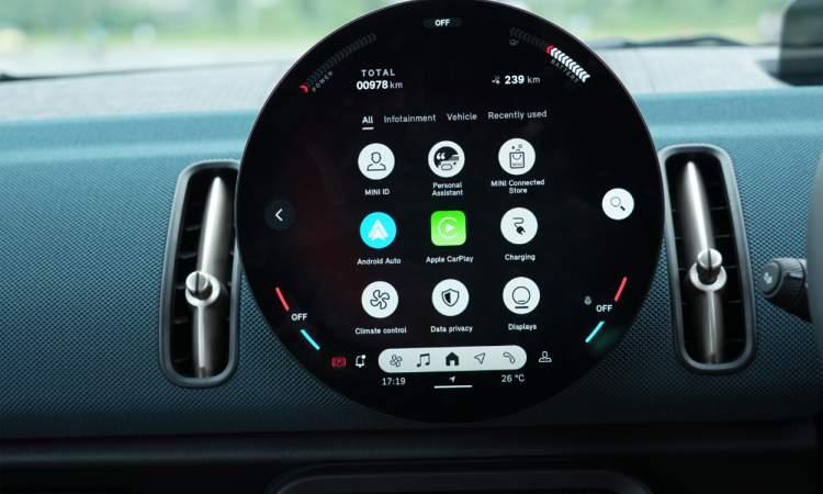 Mini Countryman Information Display