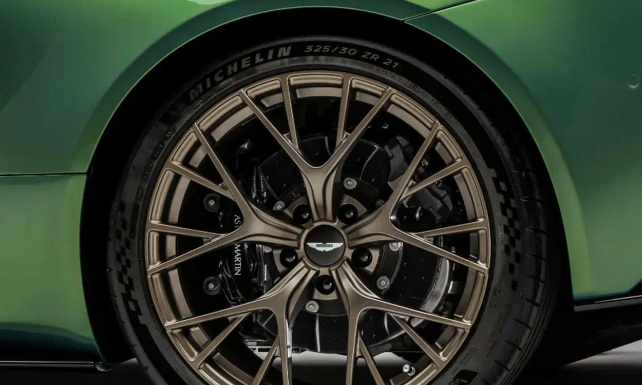 Aston martin db12 alloy
