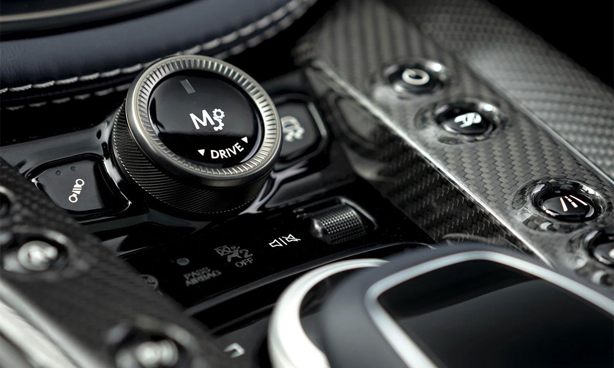 Astron Martin Dbx Dashboard