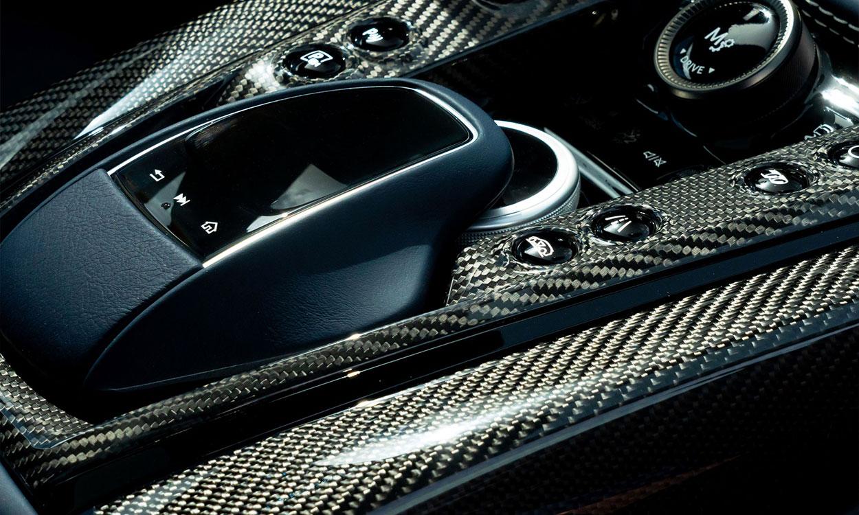 Astron Martin Dbx Interior