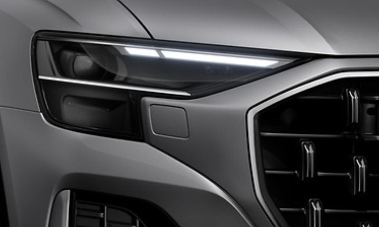 Audi q8 foglight