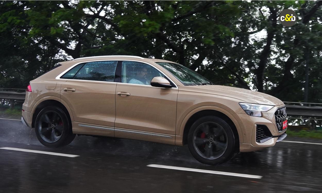 Audi Q8 Sideview