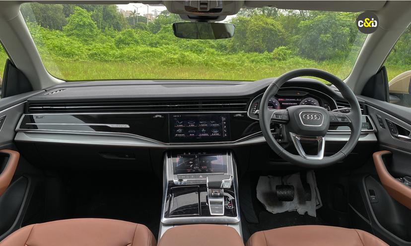 Audi Q8 Dashboard