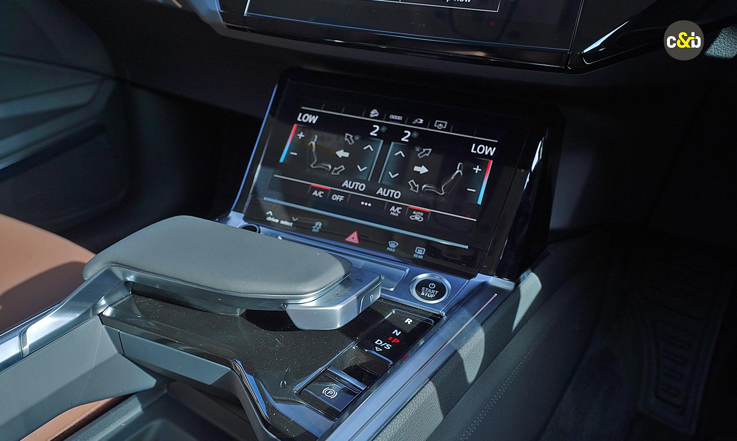 Audi Q8 Etron Console
