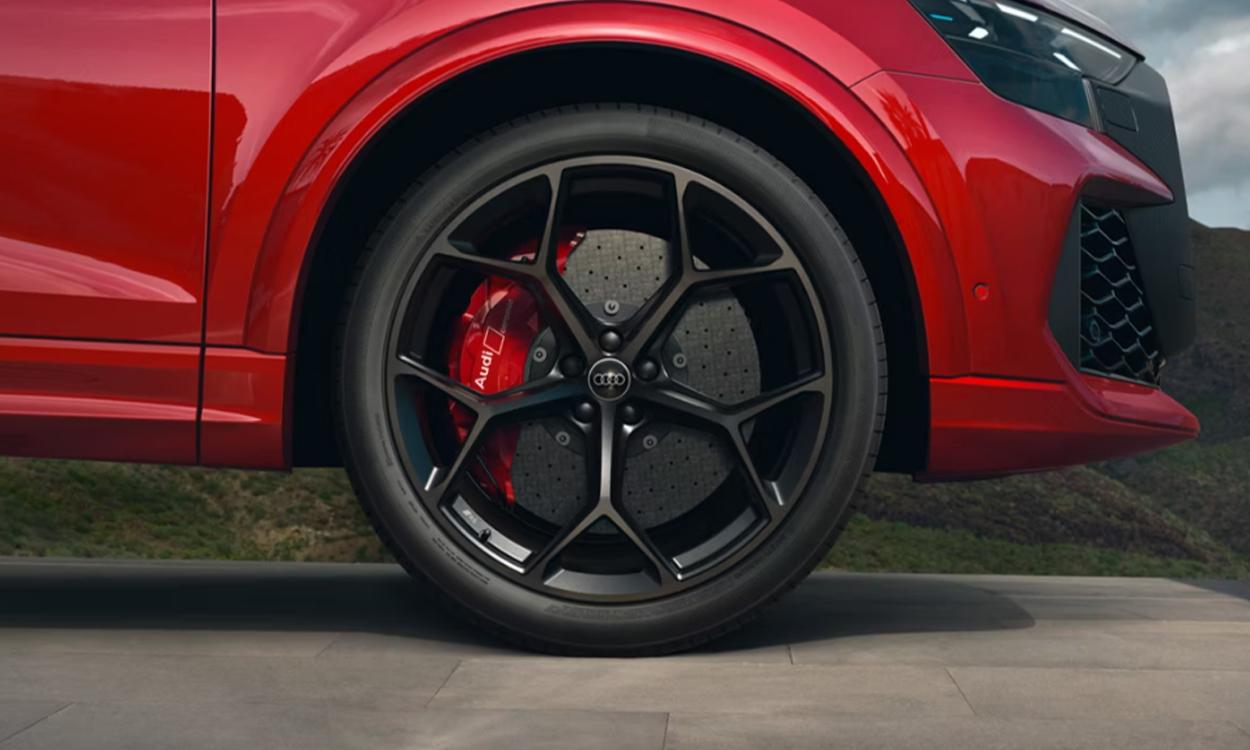 2025 Audi RS Q8 Disc