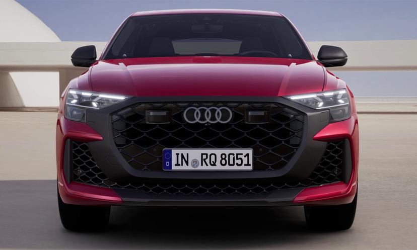 2025 Audi RS Q8 Front Look