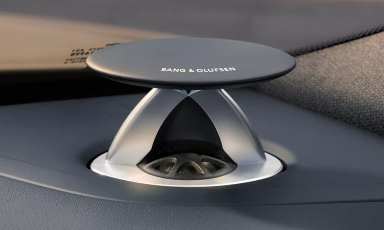 2025 Audi RS Q8 interior