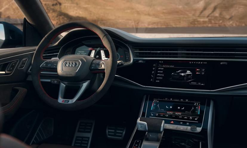 2025 Audi RS Q8 Steering