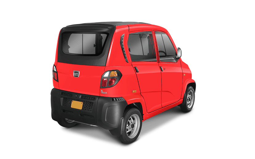 Bajaj Qute Red Right Side View