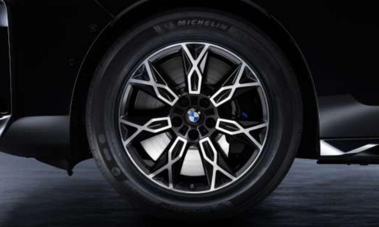 Bmw 7 Protection Wheel