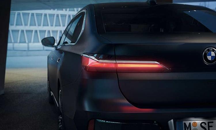 Bmw 7 series tail light