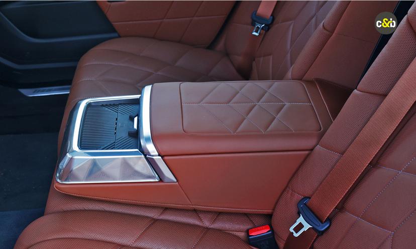 Bmw I7 Rear Comfort Seat