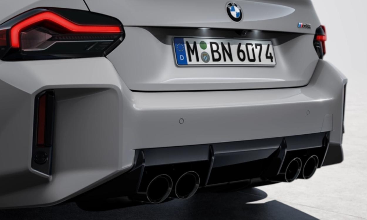 BMW M2 Rear tailgate